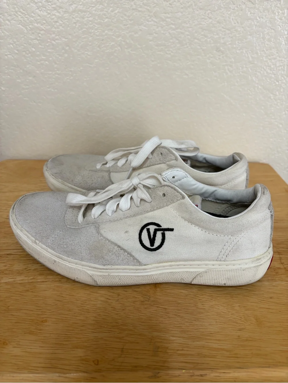 Vans Paradoxxx Unisex Low-Top Sneakers in White Men's 7.5 Women 9
